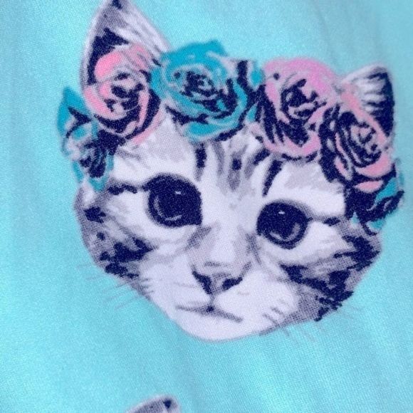 Flower Crown Cat Tank Top - Picture 2 of 4